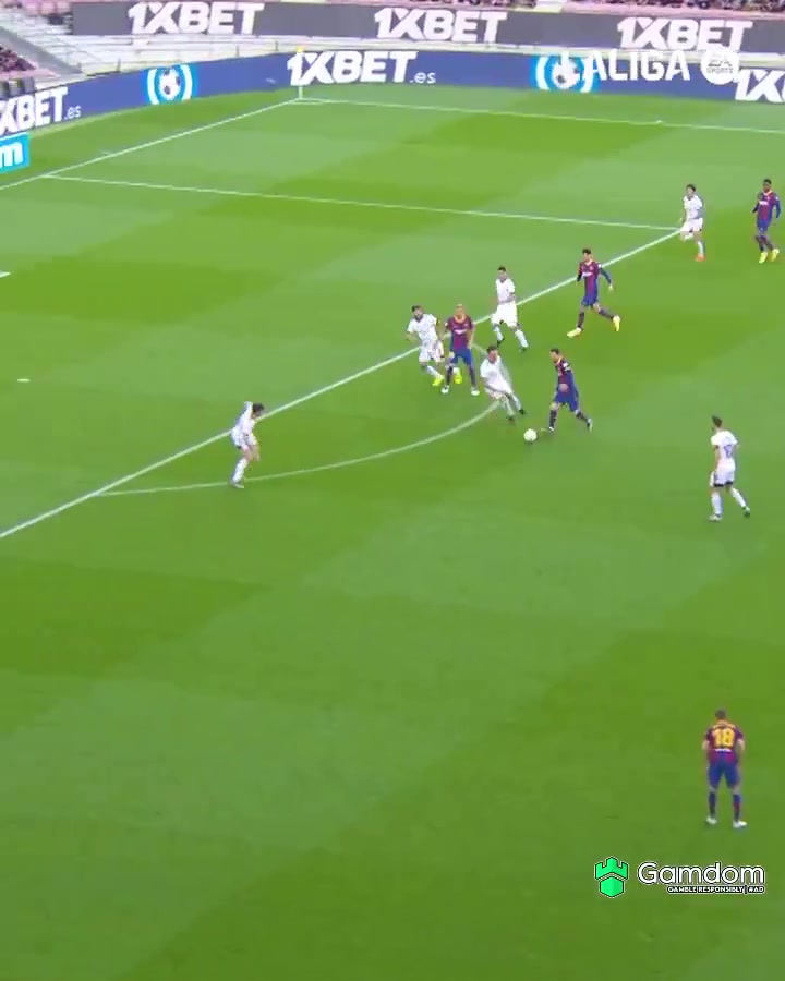  回顧梅西進(jìn)球的那一刻并向馬拉多納致敬